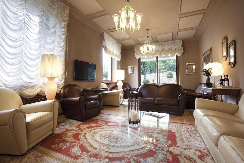 Albergo Celide Lobby Lounge