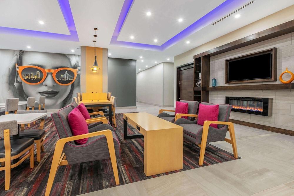 لا كينتا إن آند سويتس باي ويندام لويسفيل الردهة