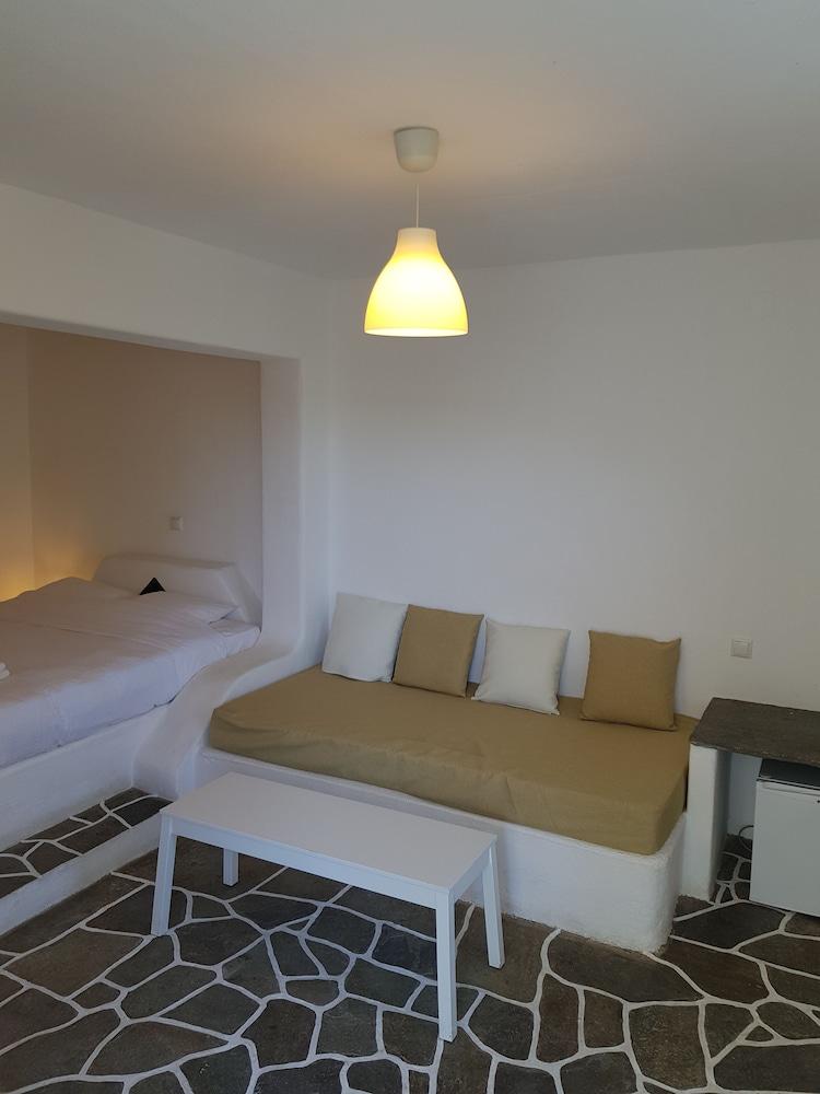 Andromeda Room