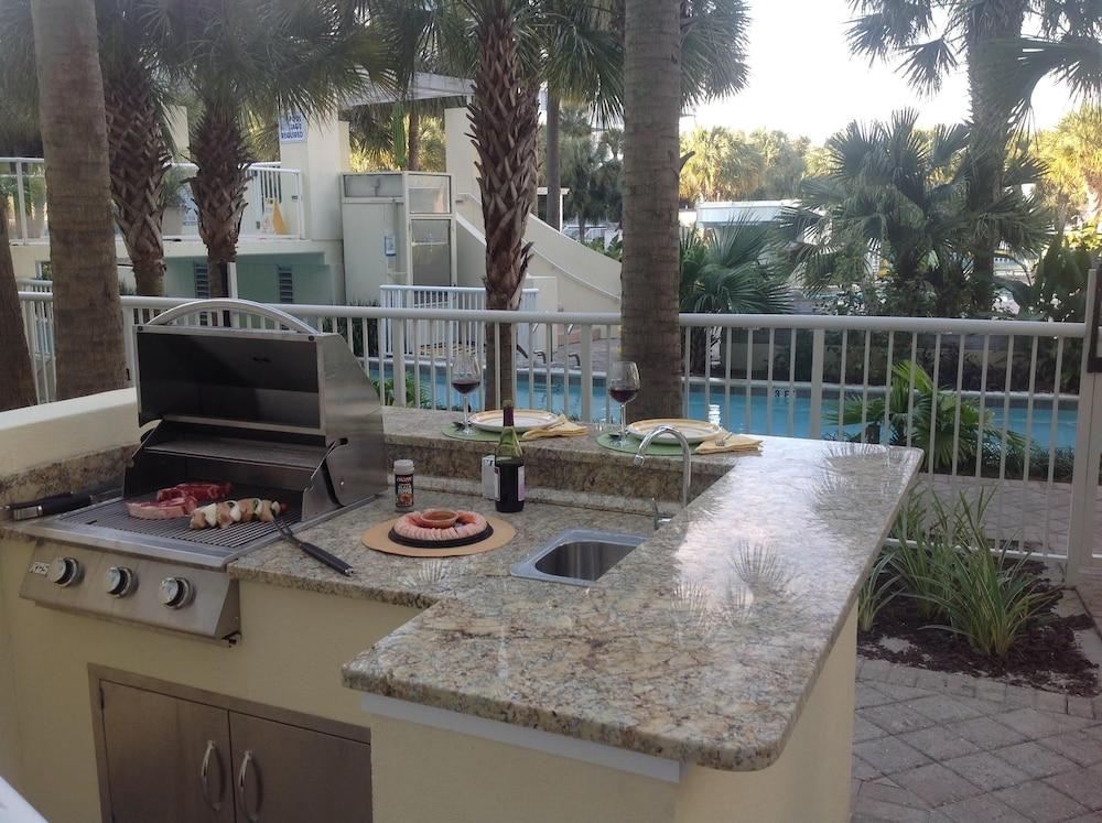 Destin West - Sandpiper L-06 3 Bedroom Condo by RedAwning