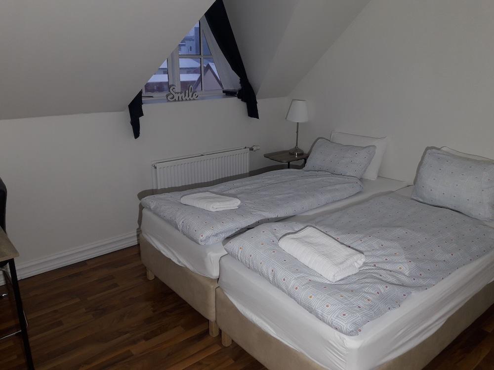 Mánagisting Guesthouse Room