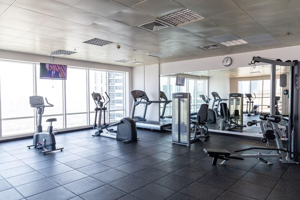 Premier 1BR Apartment in JLT - Sleeps 3! Fitness Facility