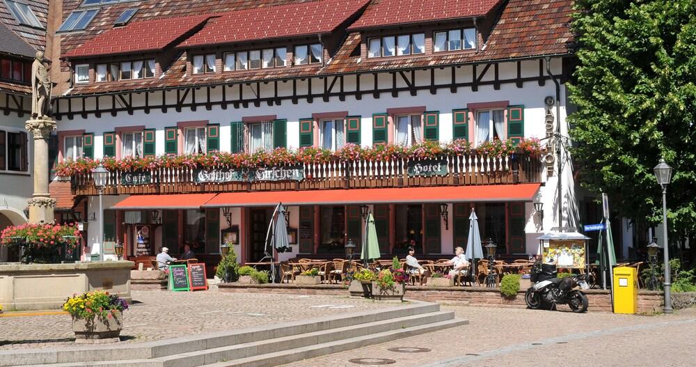 Gasthof Hirschen Exterior
