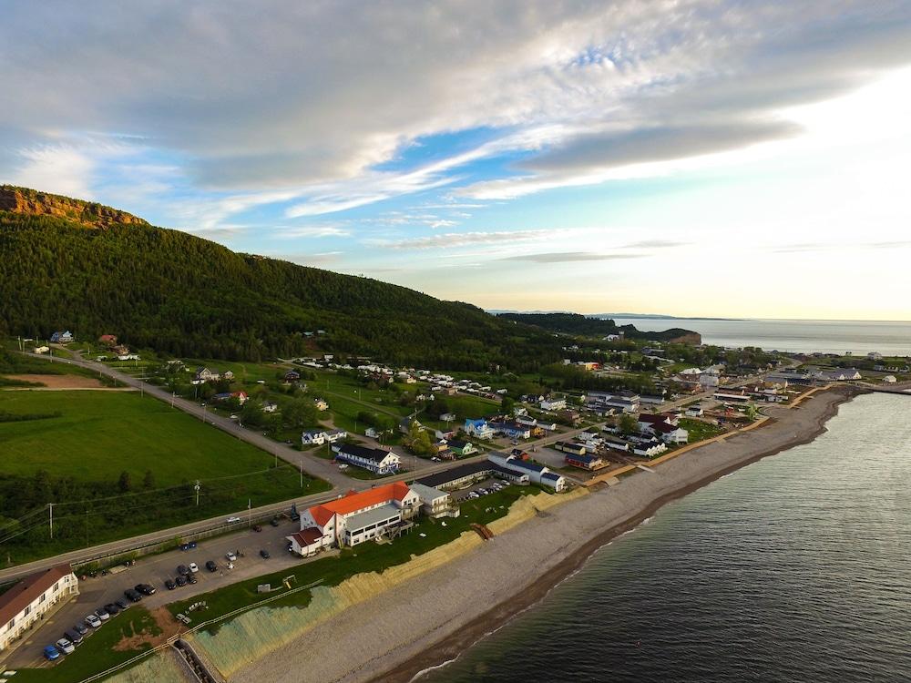 Riotel Percé Aerial View