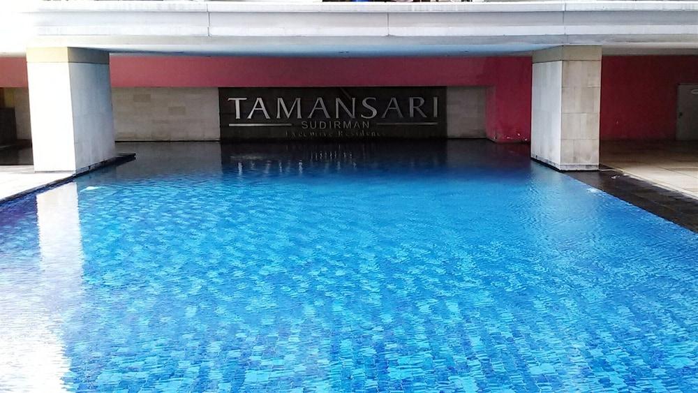 Central Jakarta Studio Apartment At Tamansari Sudirman Outdoor Pool