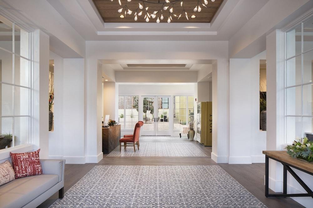 The Piccolo Lobby