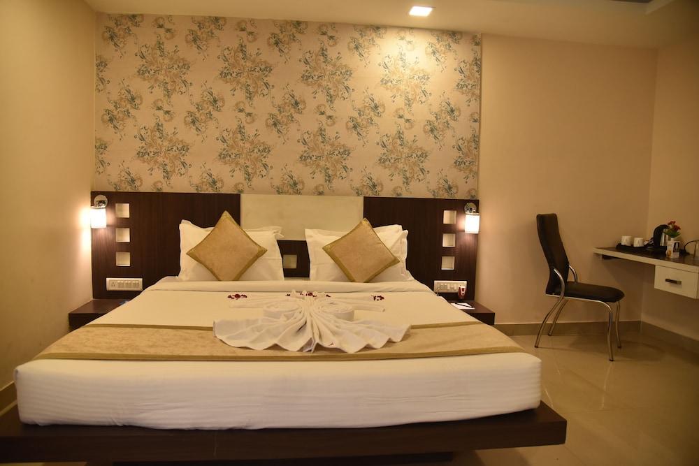 GenX Rameshwaram Deoghar Room