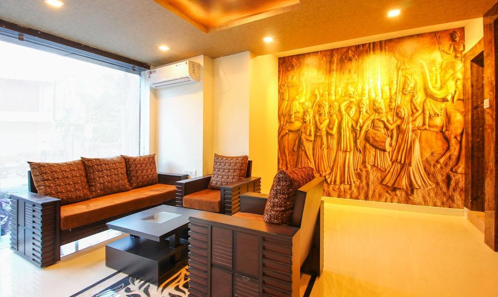 Treebo Address Inn, Banjara Hills Reception