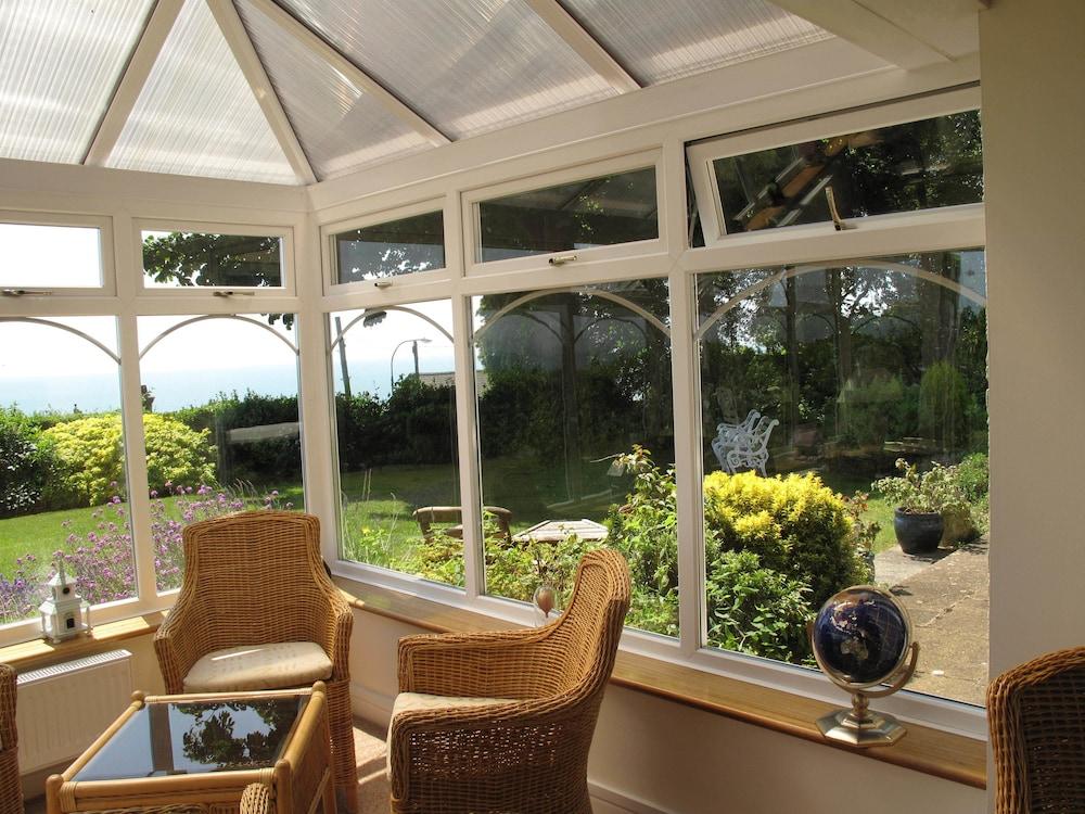 The Leconfield Interior