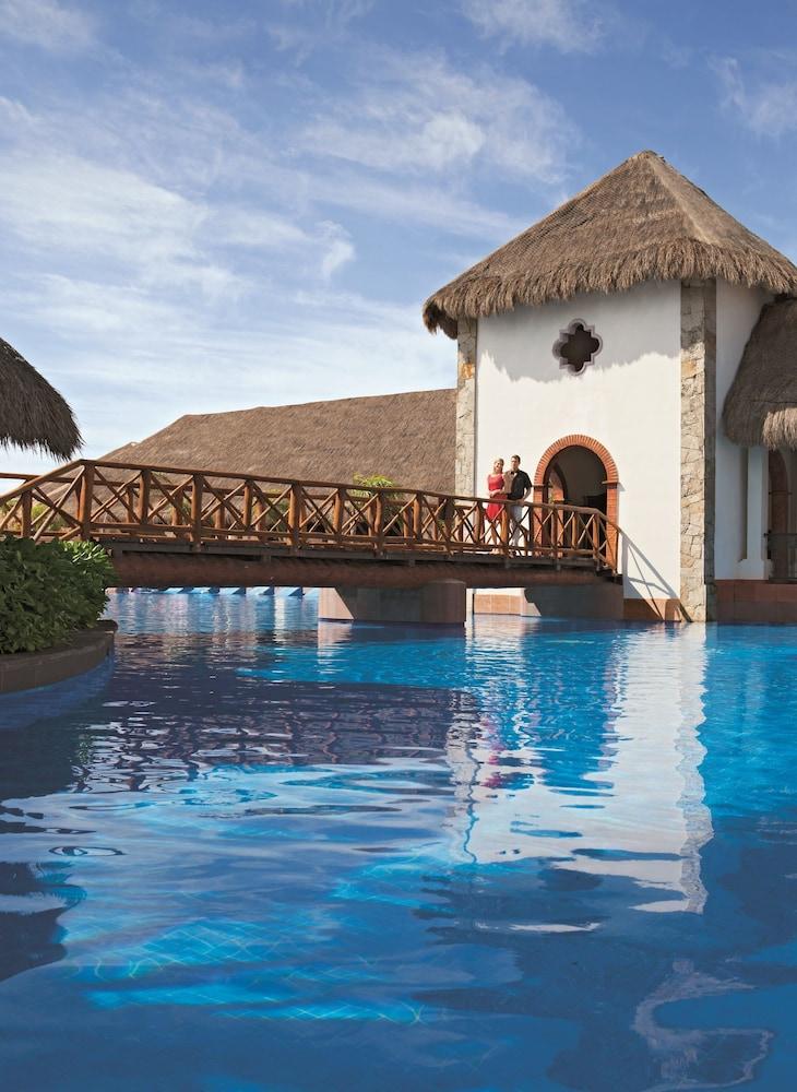 دريمز سافاير ريزورت آند سبا -سشامامل جميع الخدمات المنطقة الخارجية