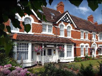 Glendower House - B&B Featured Image
