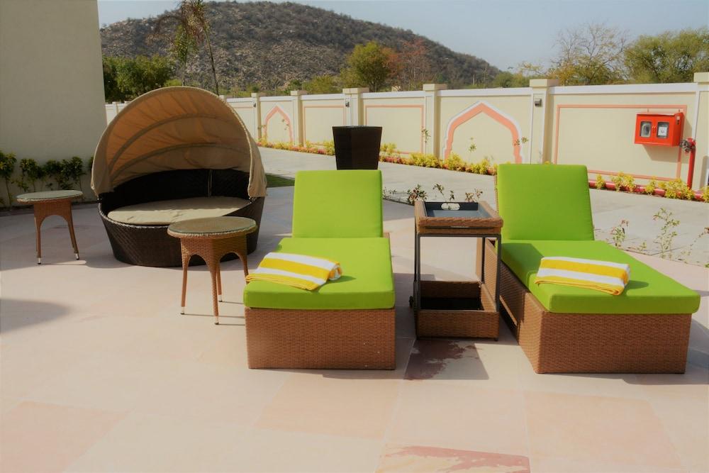 Indana Palace Jaipur Waterslide