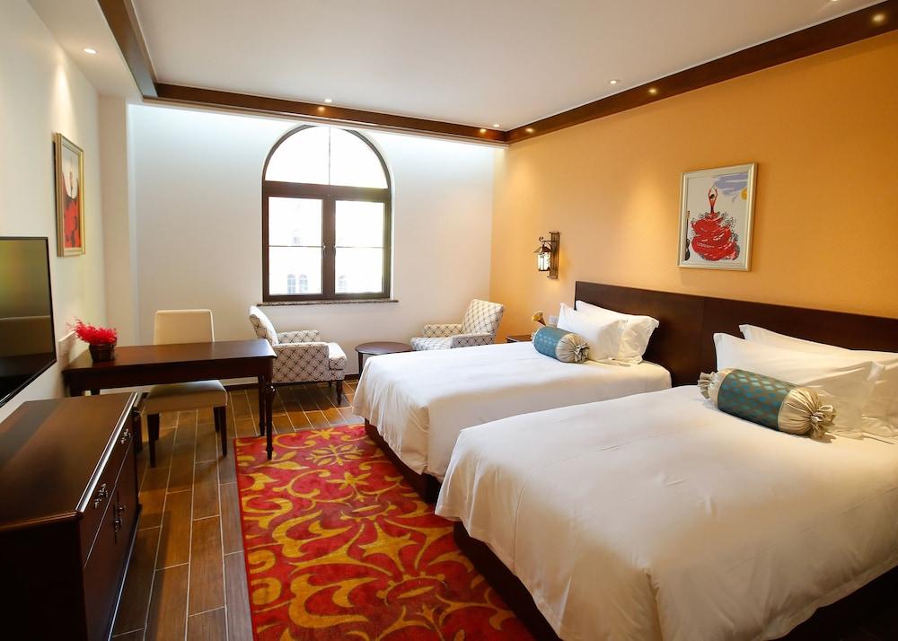 The Gleetour Hotel Shanghai Featured Image