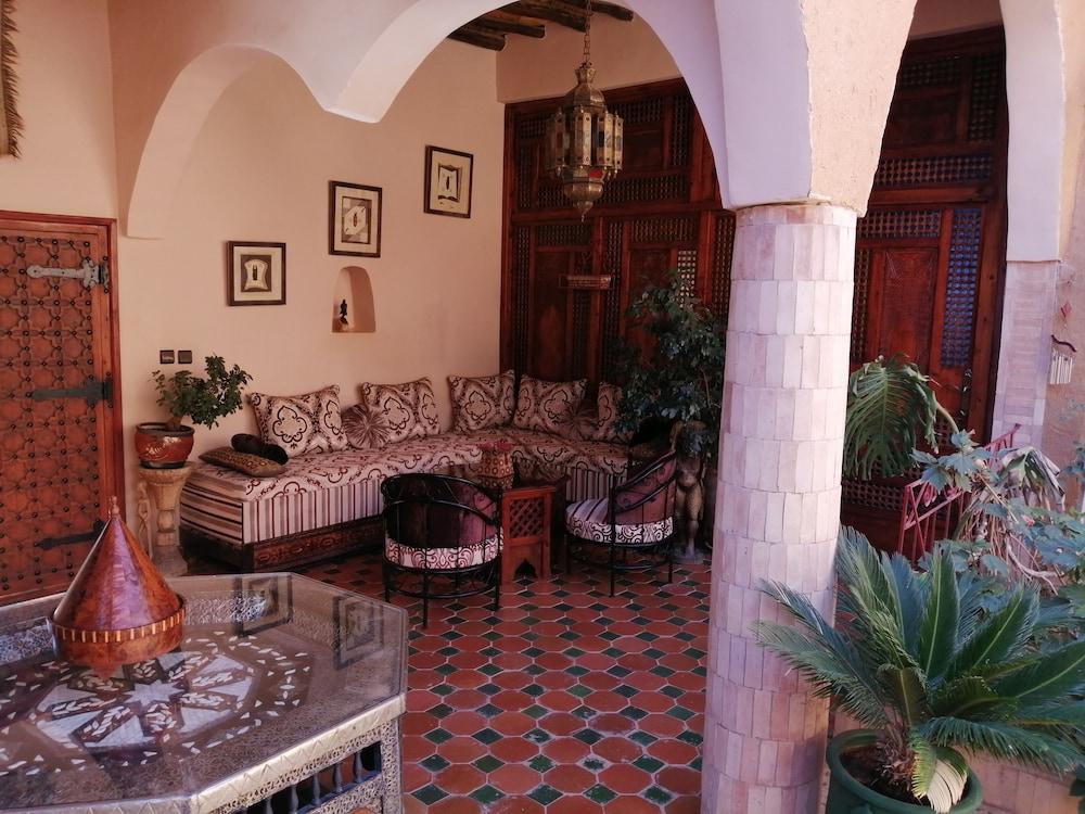Dar Bounkhal Lobby Sitting Area