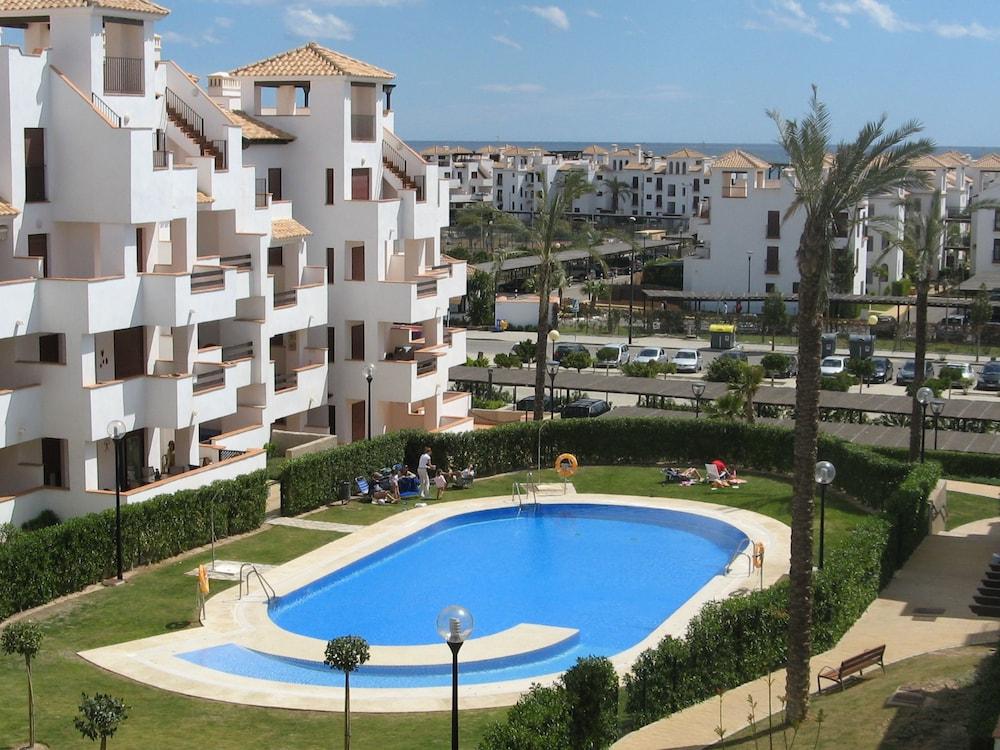 Apartamento Altos E2-1C Featured Image