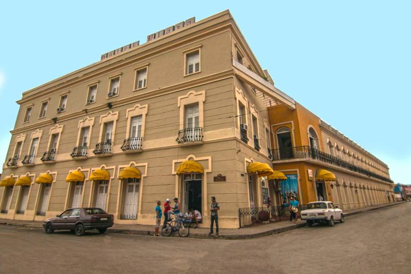 Islazul Plaza