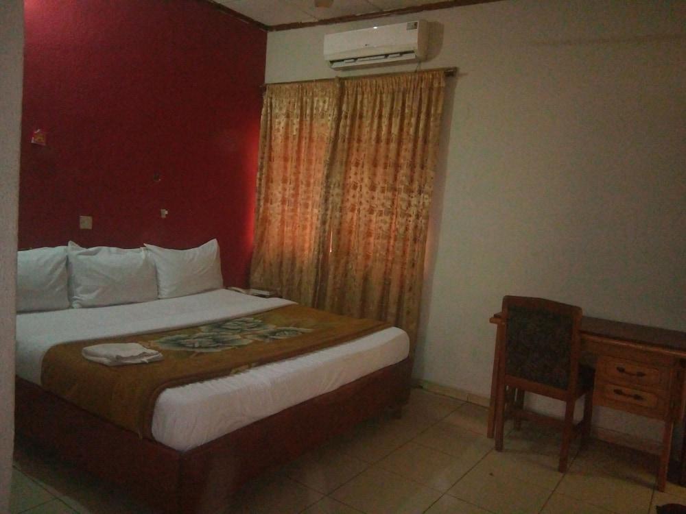 Progandy Guest House Annex Room