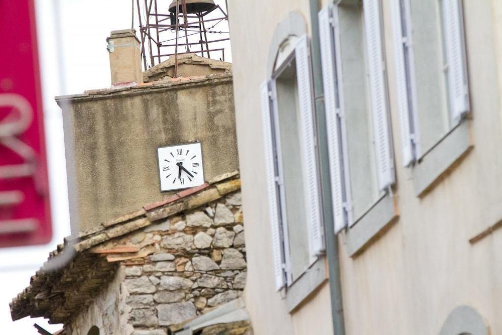 Chambres d'hôtes Les Trois Comtes Exterior