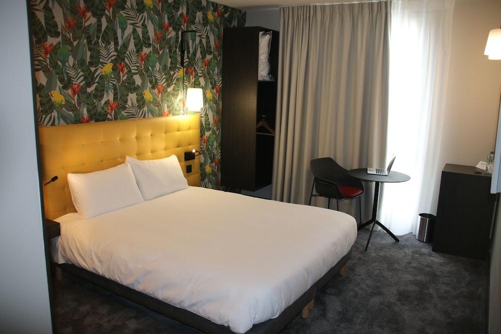 ibis Styles Puteaux Paris La Defense Room
