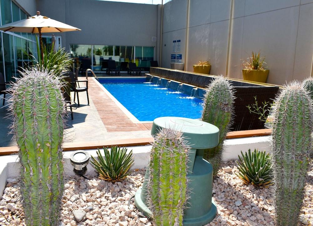 Hampton Inn by Hilton Hermosillo