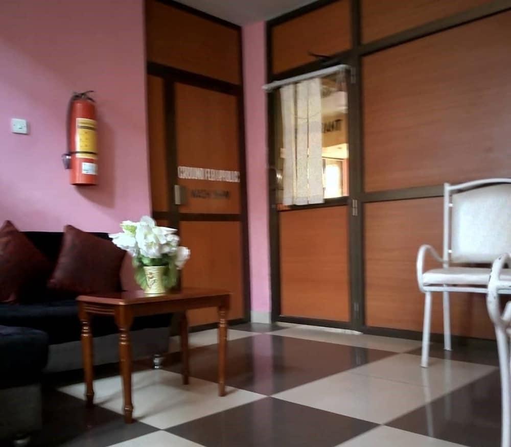 Lemnas Highway Hotel Reception
