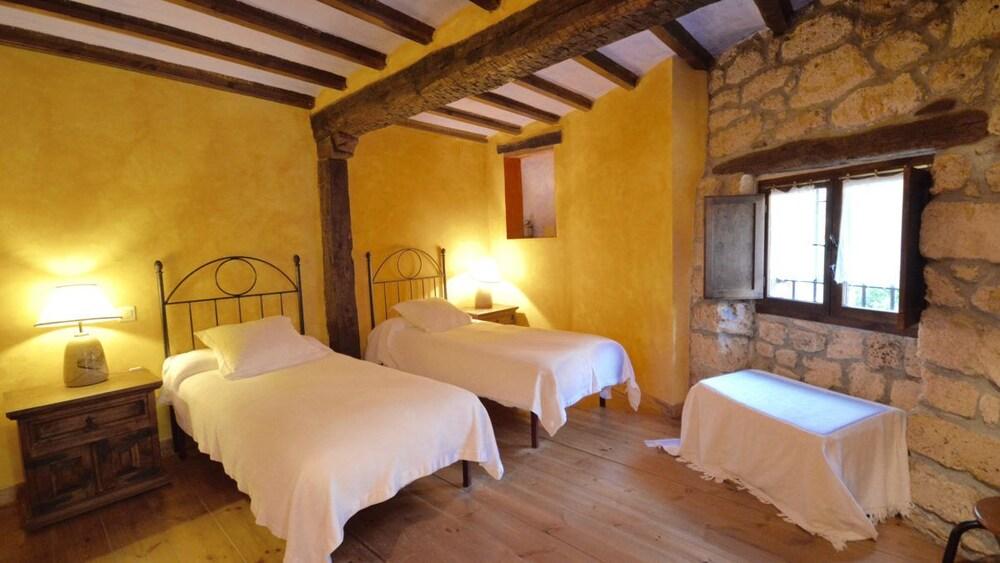 Torre los Templarios Room