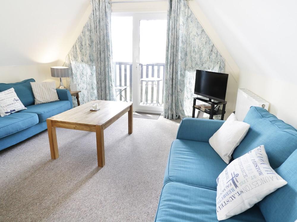 Valley Lodge 2