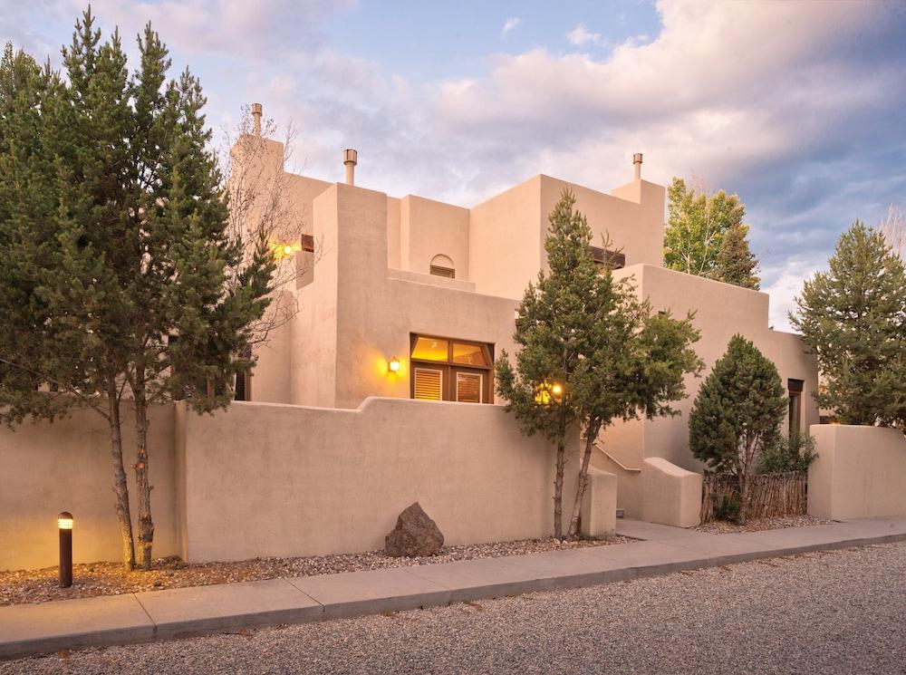 WorldMark Taos Exterior