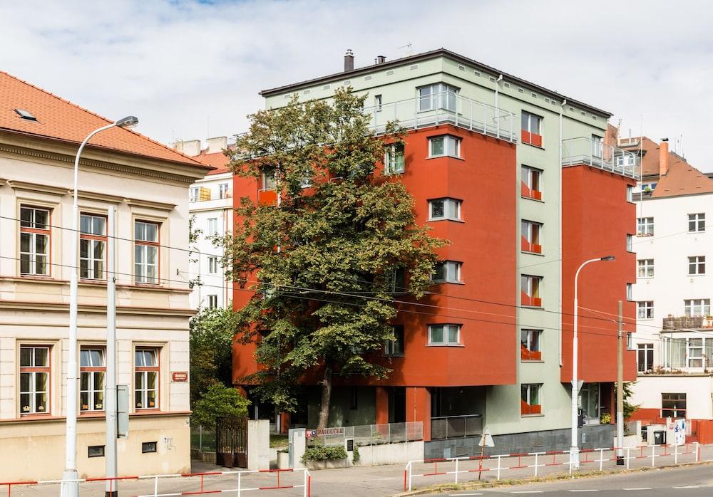 Penzion Paloucek Exterior