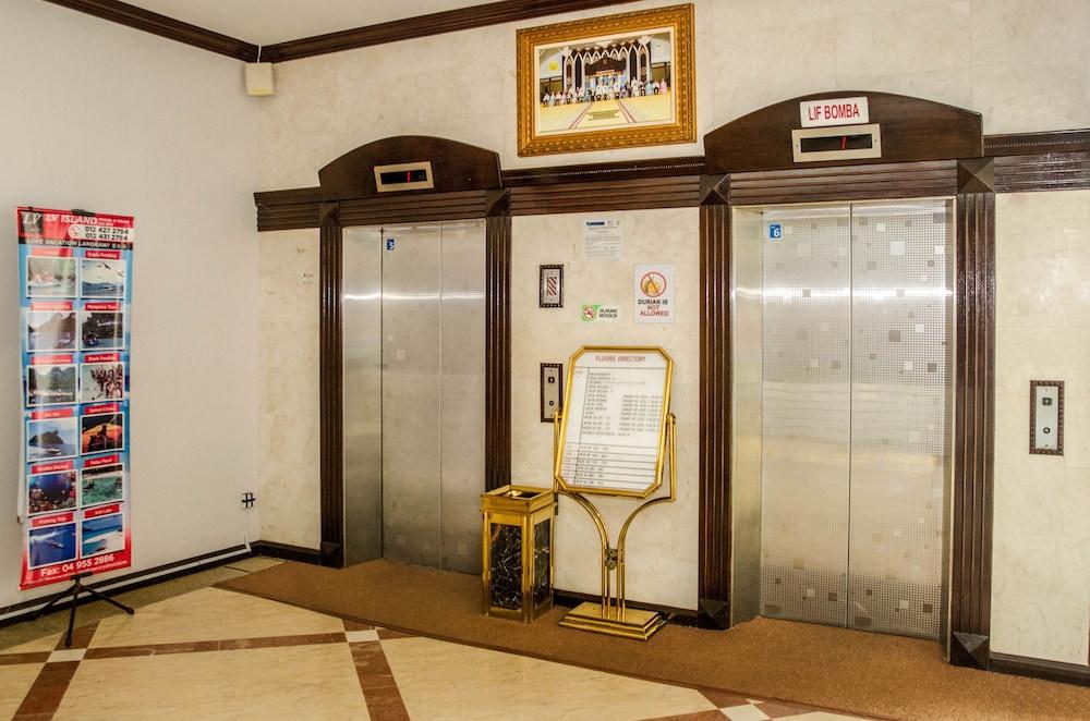 Langkasuka Express Lobby