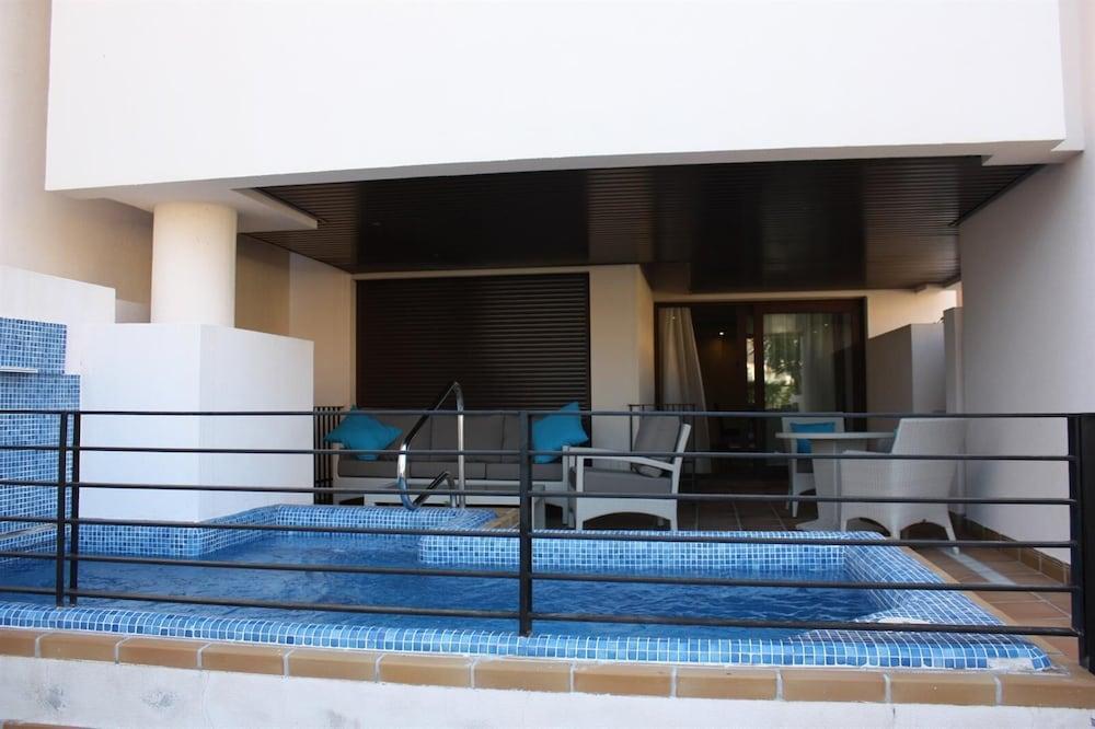Beach Apartment with Private Pool Private Pool