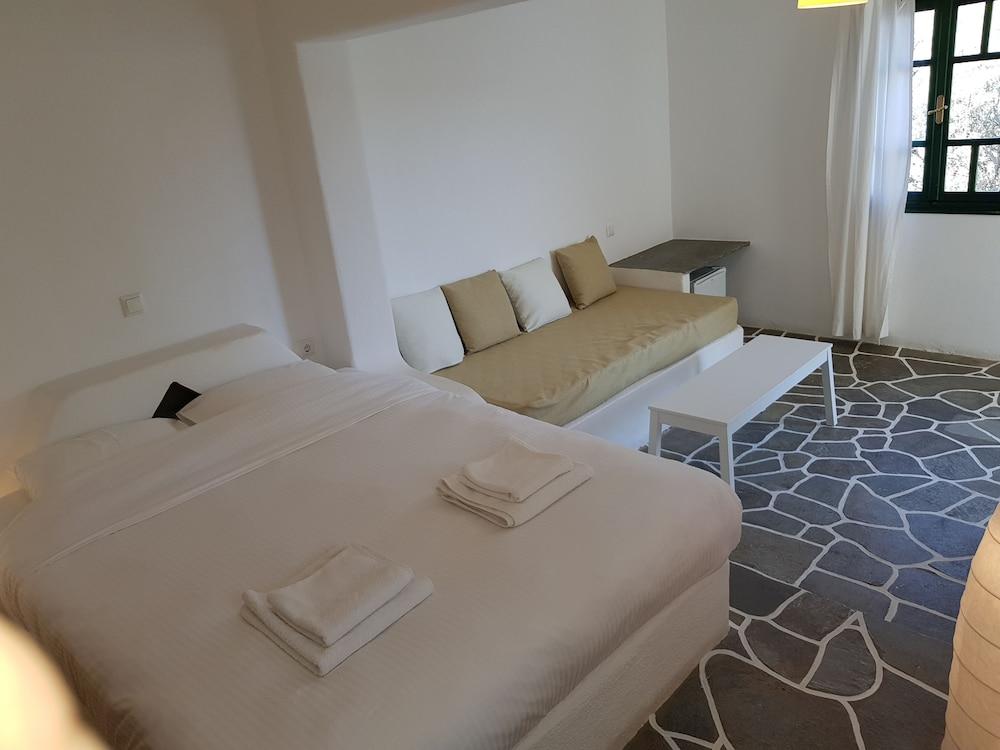 Andromeda Room