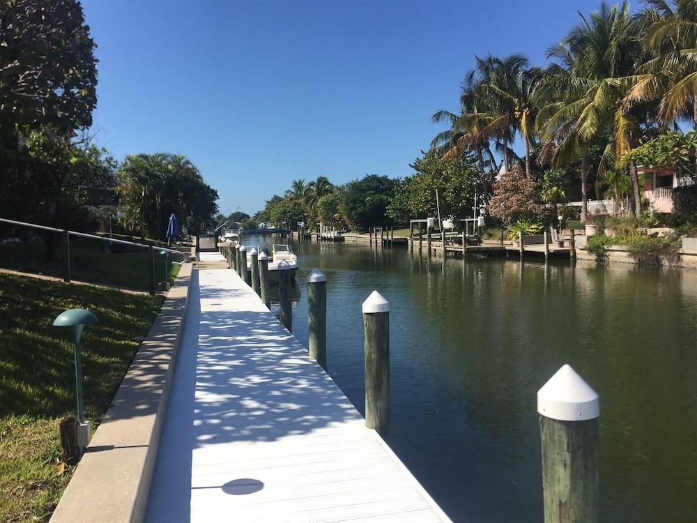 D3 1bed/1bath Property Grounds