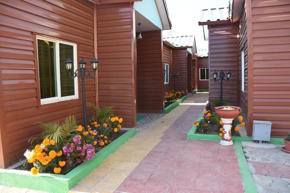 Bojinee Nagarkot Resort Exterior detail