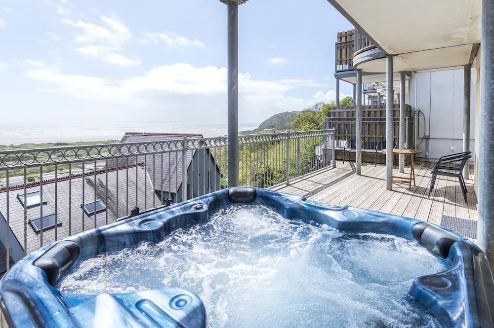 Pendine Heights - 2 Bedroom Apartment