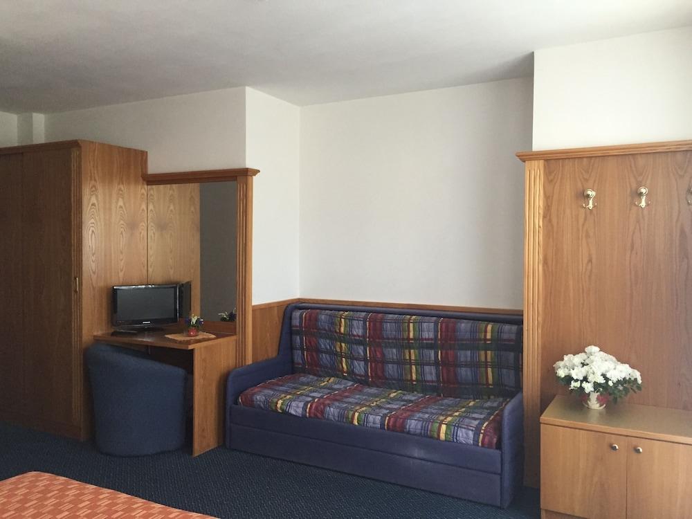 Albergo Gilda Room