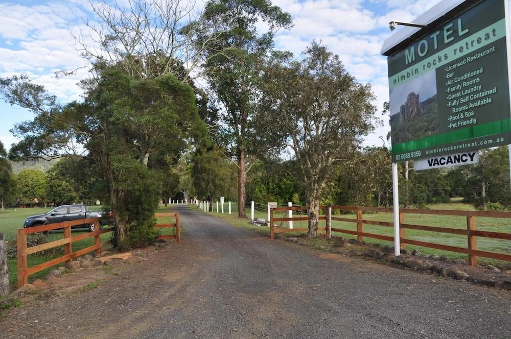 Nimbin Rocks Retreat Exterior