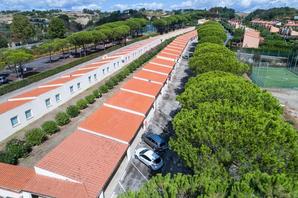 Autohotel Aerial View