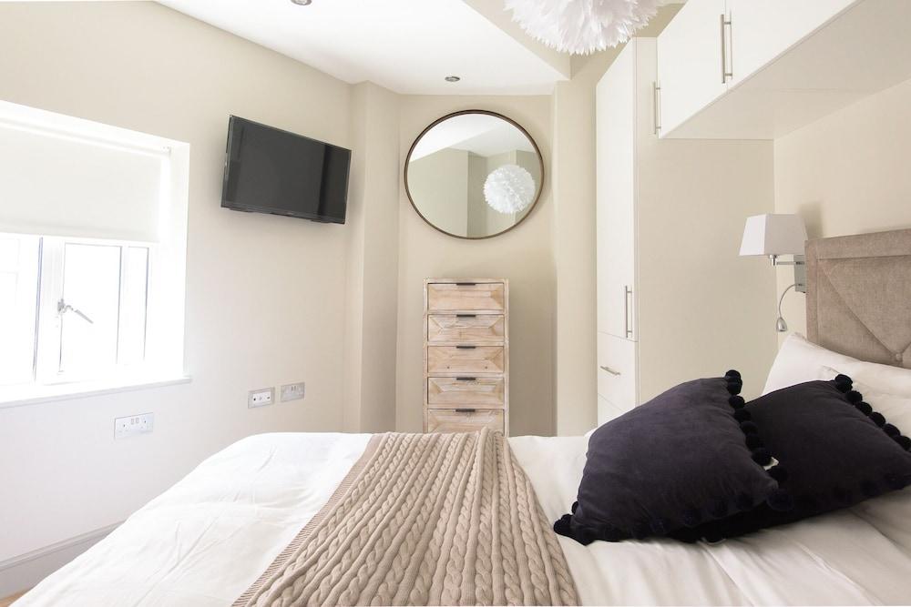 The Soho Loft - Elegant & Modern 1bdr in Soho Room