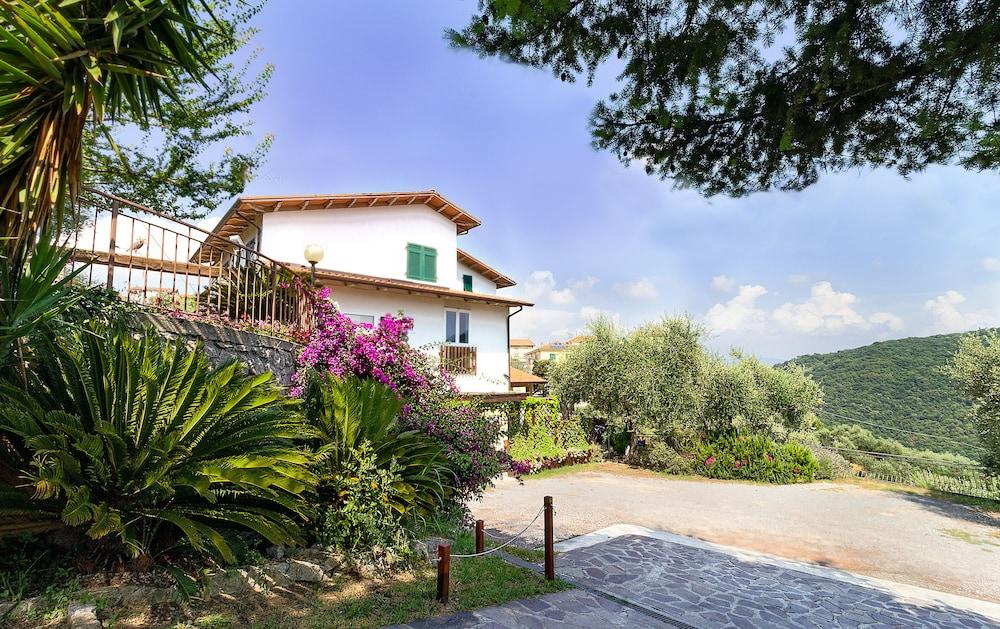Albergo Serena Featured Image