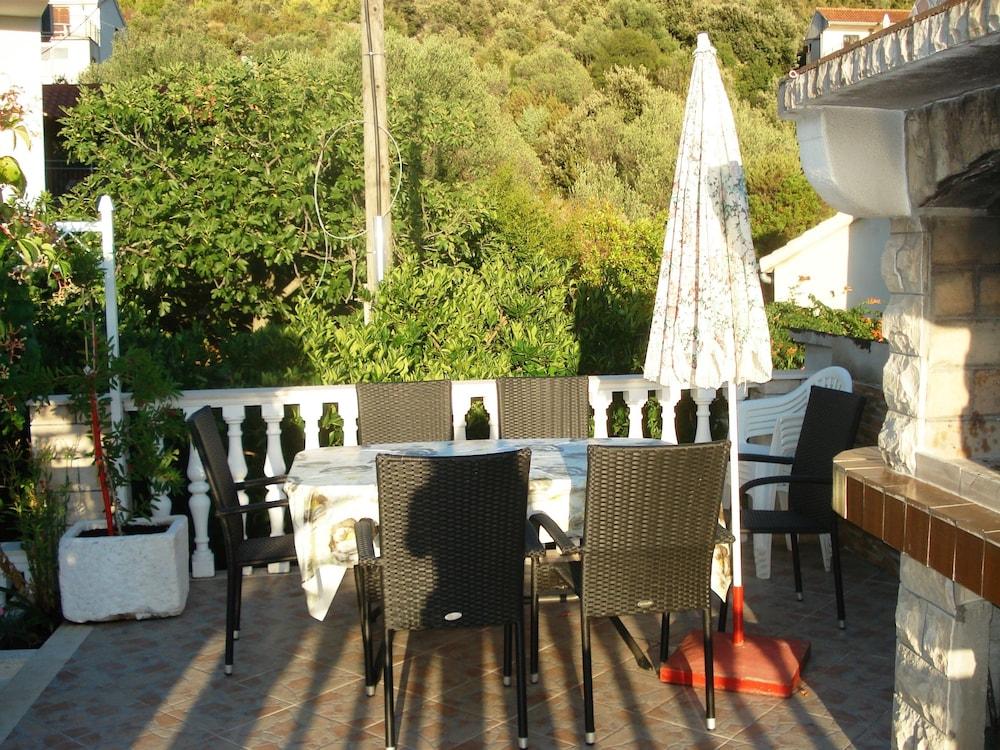 Green Paradise With Magnificent View BBQ/Picnic Area