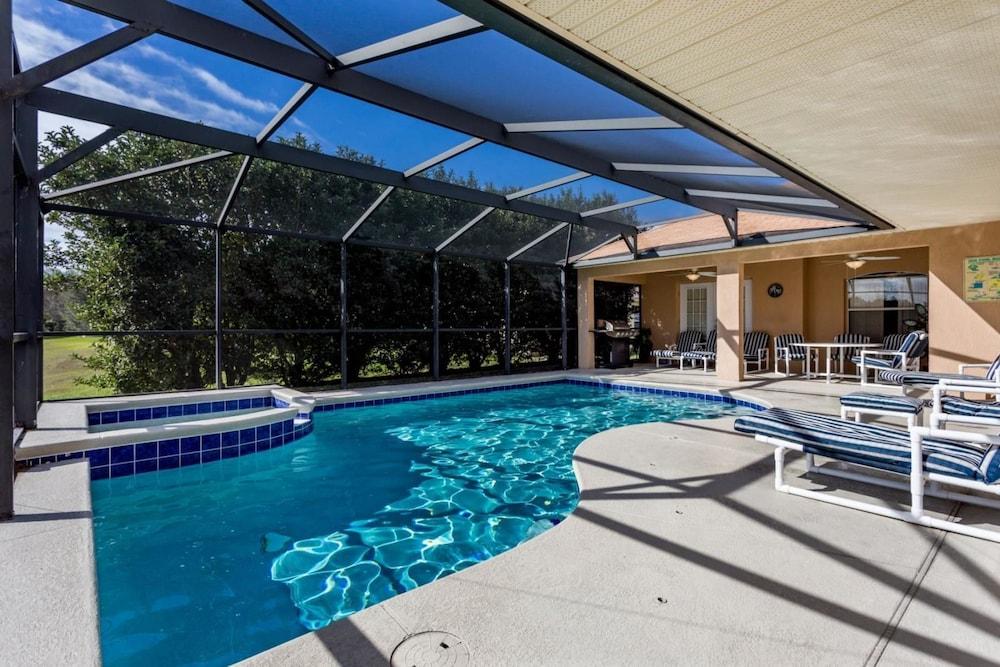 Magnificent 5bed Villa With a South Facing Pool and spa Overlooking Conservation - 269 Waterslide