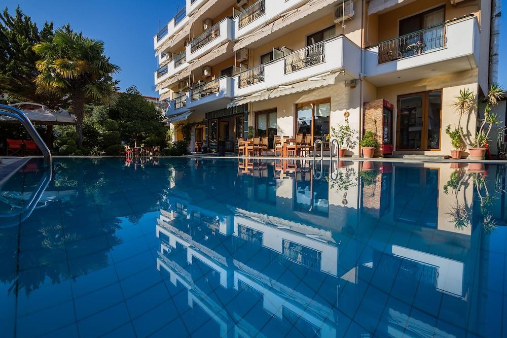 Syrtaki Hotel