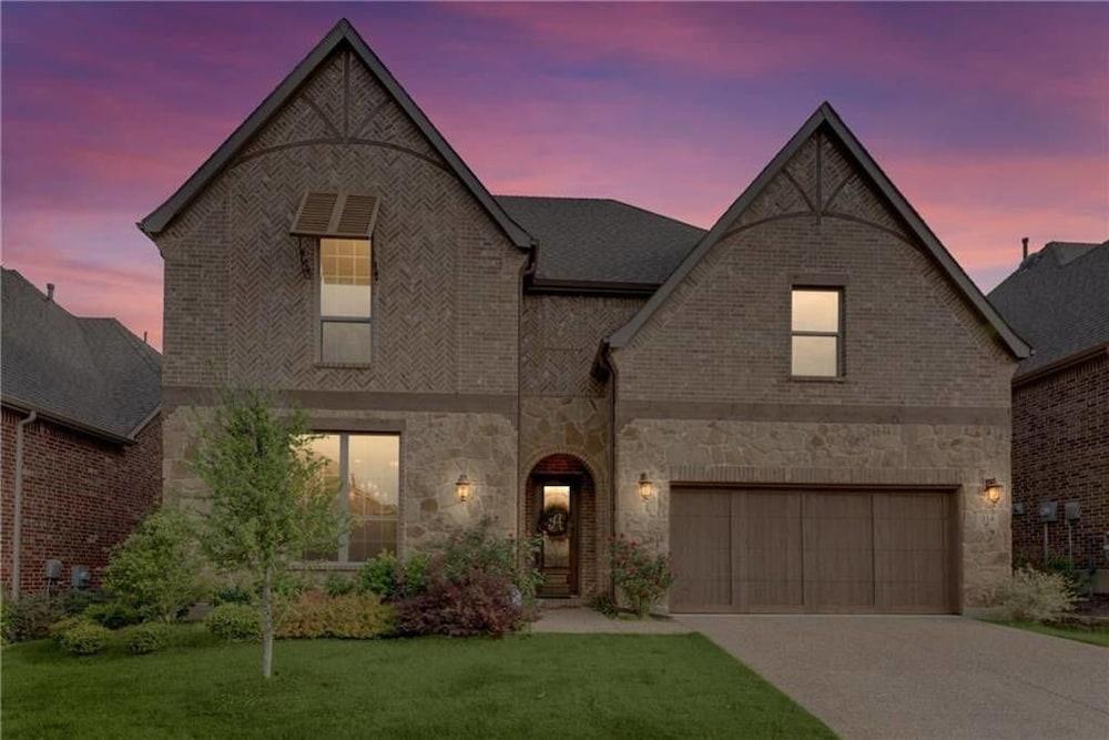 سينجل فاميلي هوم إن دالاس