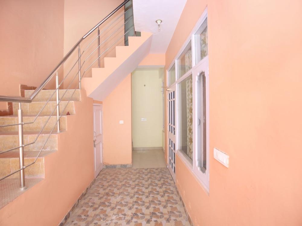OYO 13804 Home Serene Studio Kasauli Lobby