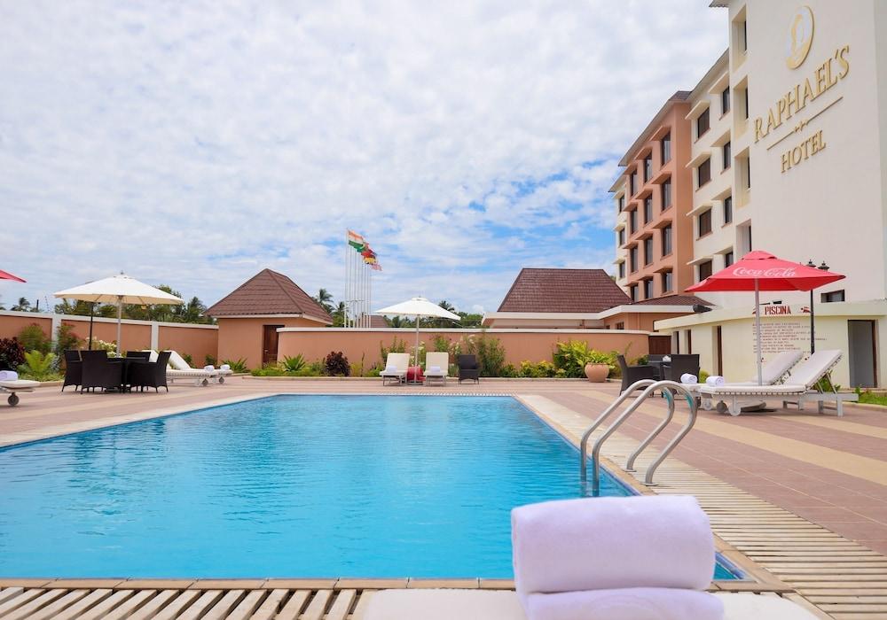 رافاييلز هوتل