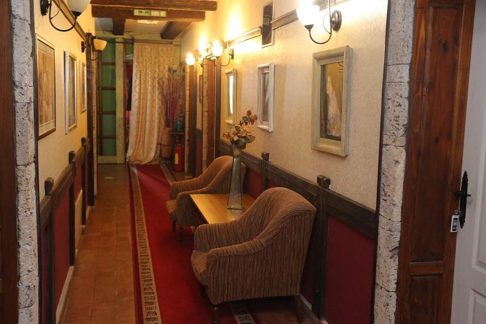 Konak Tammy Interior