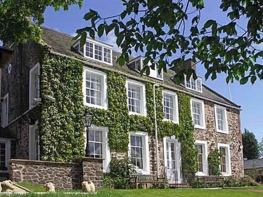 Waren House Hotel