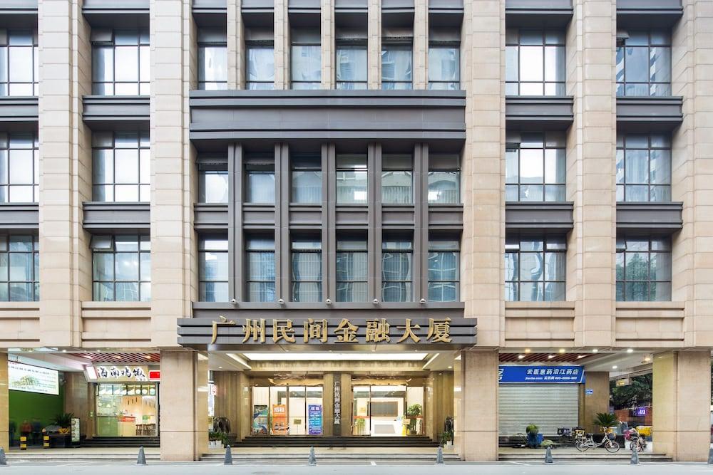 YOYO Apartment Jinrong Branch Exterior