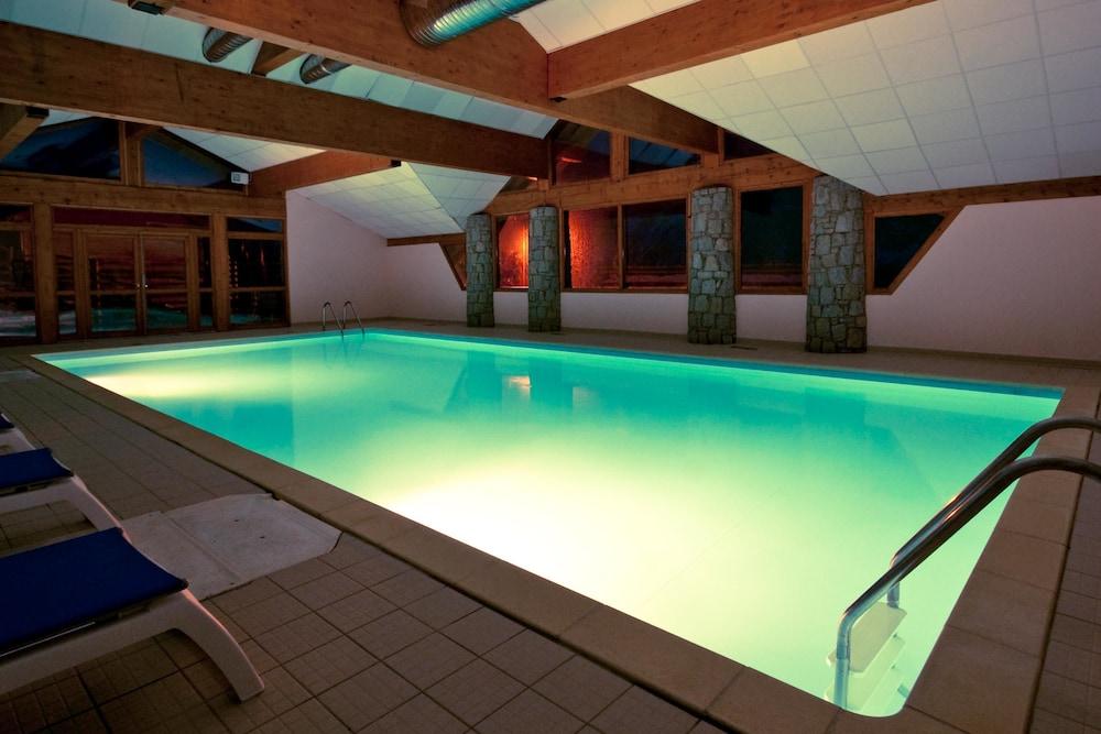 ريزيدونس لاغرانج فاكونس لو غرون بانوراما 2 حمام سباحة مغطى